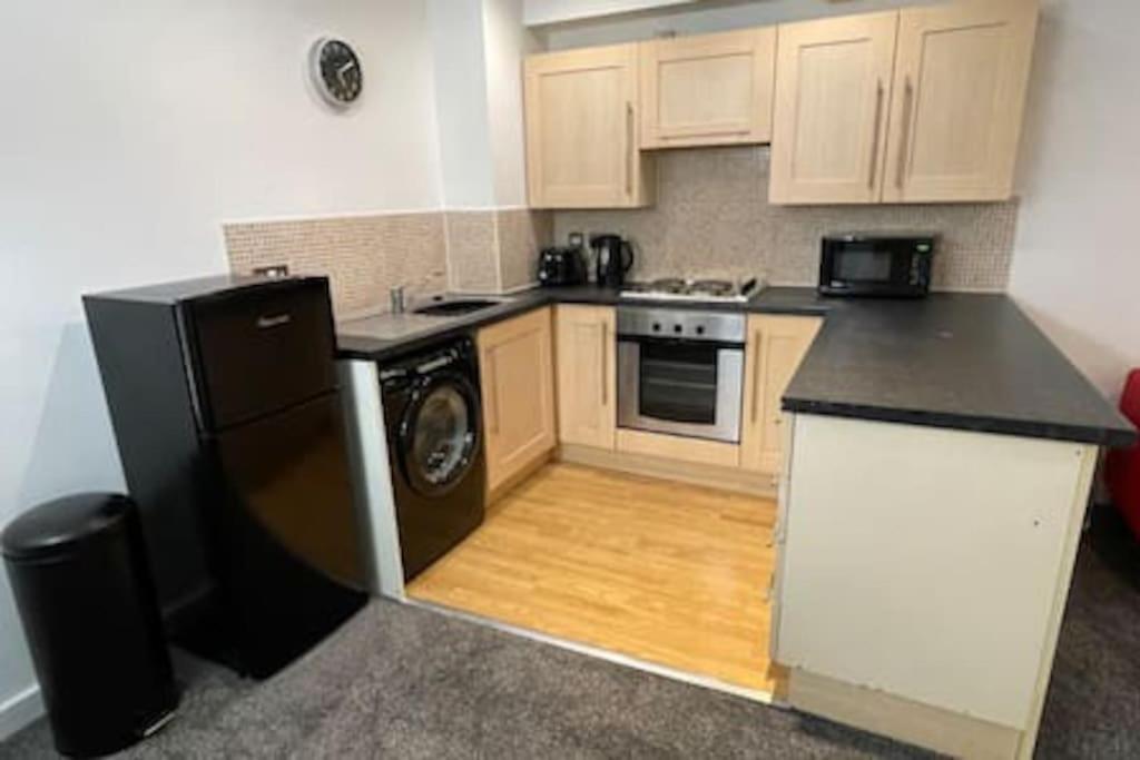 Moda Wigan 2 - Stylish 2 Bed In Central 위건 외부 사진